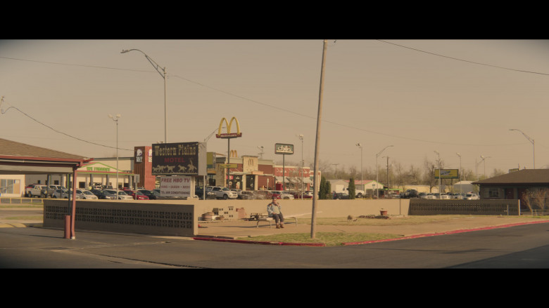 McDonald's Fast Food Restaurant in Tulsa King S01E01 Go West, Old Man (2022)