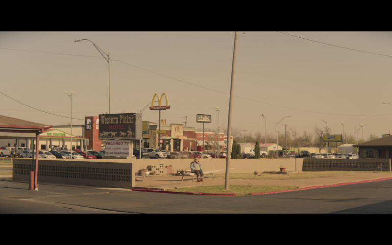 McDonald’s Fast Food Restaurant in Tulsa King S01E01 Go West, Old Man (2022)
