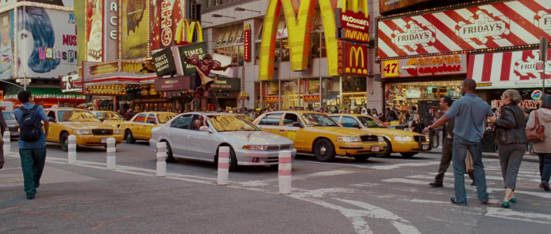 McDonald's and TGI Friday's Restaurants in Enchanted (2007)