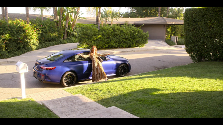 Mercedes-Benz E-Class Coupe Blue Car in Dead to Me S03E02 We Need to Talk (1)