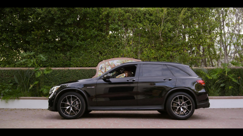Mercedes-Benz GLC 63 AMG Black SUV in Dead to Me S03E10 We've Reached the End (3)