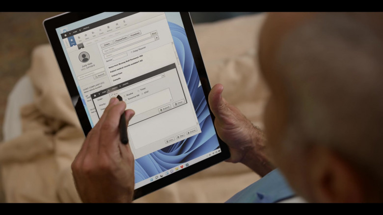 Microsoft Surface Tablet Used by Doctor in Dead to Me S03E01 We've Been Here Before (3)