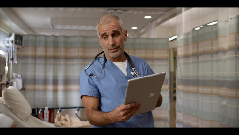 Microsoft Surface Tablet Used by Doctor in Dead to Me S03E01 We've Been Here Before (4)