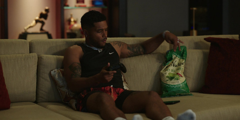 Miss Vickie's, Spicy Dill Pickle Flavored, Kettle Cooked Potato Chips Enjoyed by Rome Flynn (2)