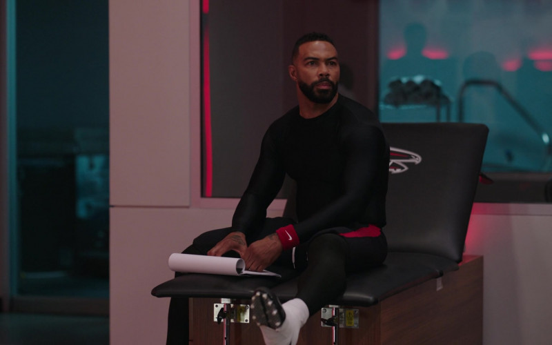 Nike Wristbands of Omari Hardwick as Bobby Coleman in Fantasy Football (2022)
