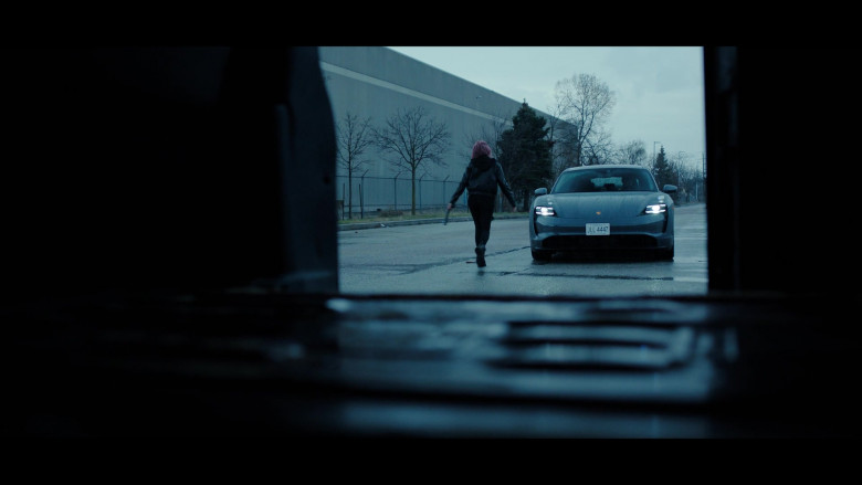 Porsche Taycan Car in Titans S04E04 Super Super Mart (2022)