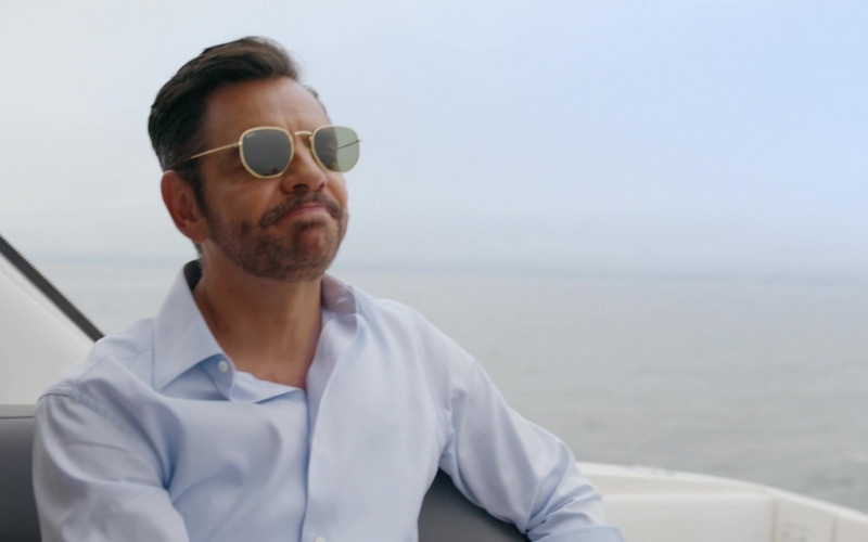Ray-Ban Men's Sunglasses of Eugenio Derbez as Maximo Gallardo Ramos in Acapulco S02E06 "Hollywood Nights" (2022)
