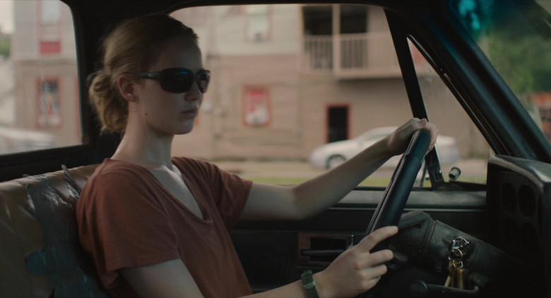 Ray-Ban Women’s Sunglasses of Jennifer Lawrence as Lynsey in Causeway (1)