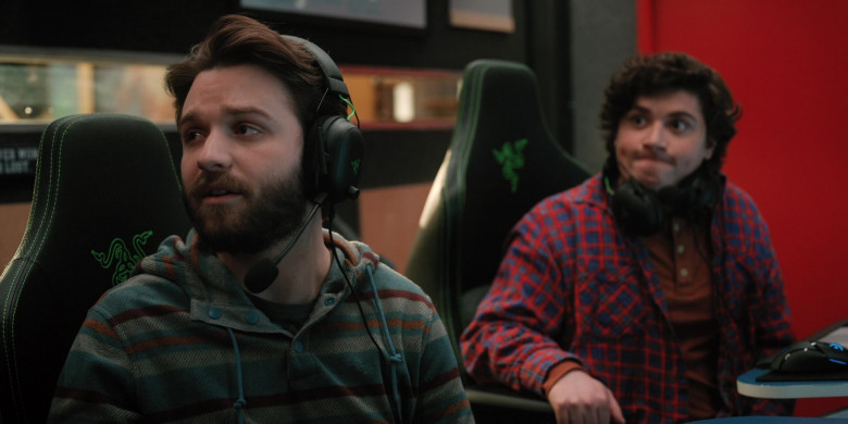 Razer Gaming Headsets Used by Actors in Mythic Quest S03E02 Partners (1)