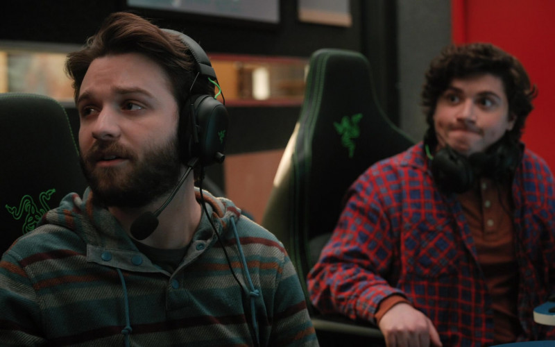 Razer Gaming Headsets Used by Actors in Mythic Quest S03E02 Partners (1)