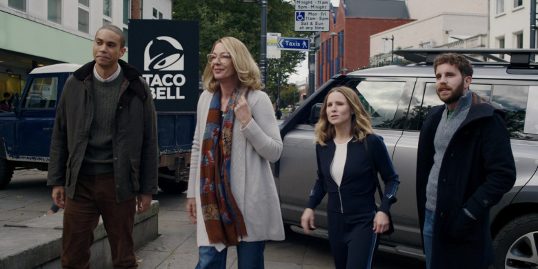 Taco Bell Fast-Food Restaurant in The People We Hate at the Wedding (2)