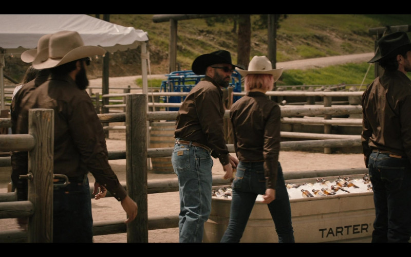 Tarter 40-Gallon Galvanized Steel Stock Tank in Yellowstone S05E01 One Hundred Years Is Nothing (2022)