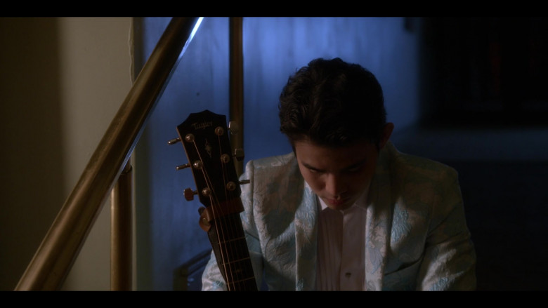 Taylor Guitar in Monarch S01E08 The Crown (1)