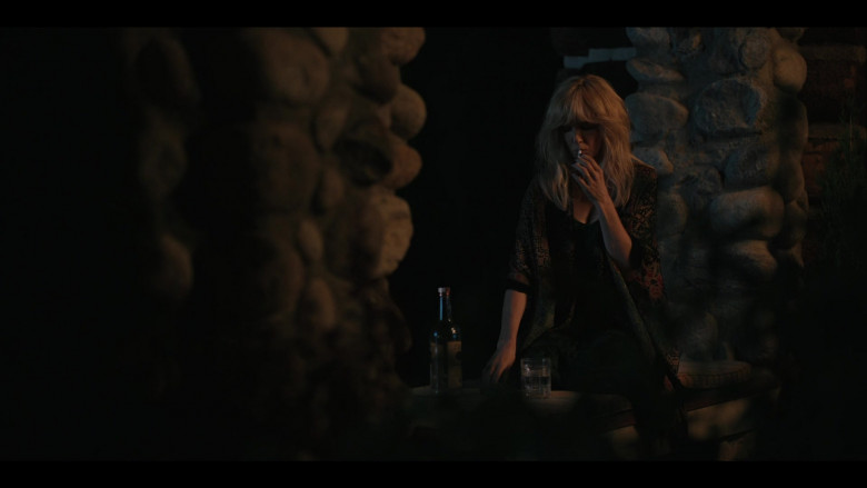 Tito's Handmade Vodka Enjoyed by Kelly Reilly as Bethany Dutton in Yellowstone S05E04 Horses in Heaven (1)