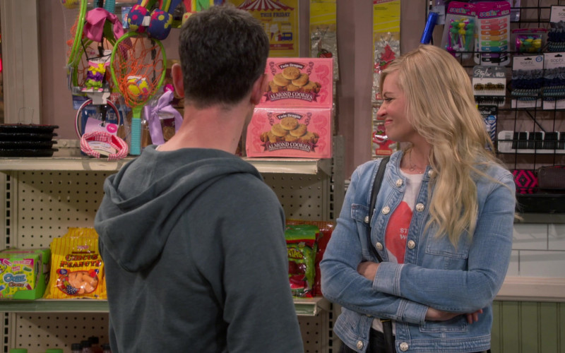 Twin Dragon Almond Cookies, Warheads Ooze Chewz Gummi Candy Chews, Melster Marshmallow Circus Peanuts in The Neighborhood S05E08 Welcome to What Used to Be the Neighborhood (2022)