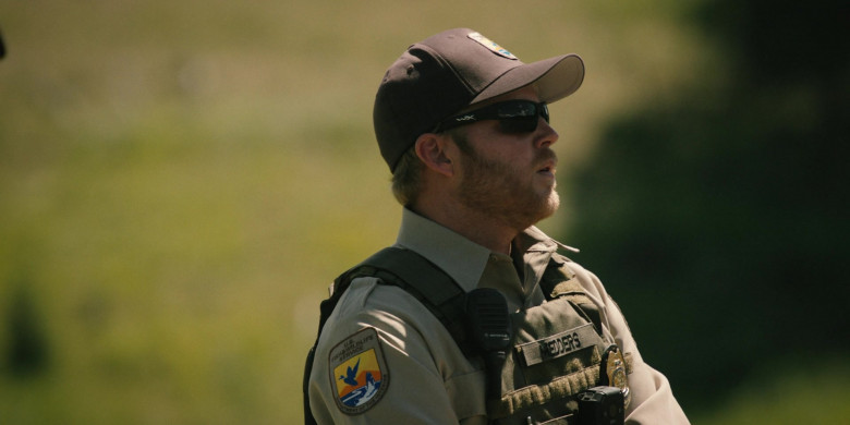 Wiley X Sunglasses and Motorola Radio in Yellowstone S05E03 Tall Drink of Water (2022)