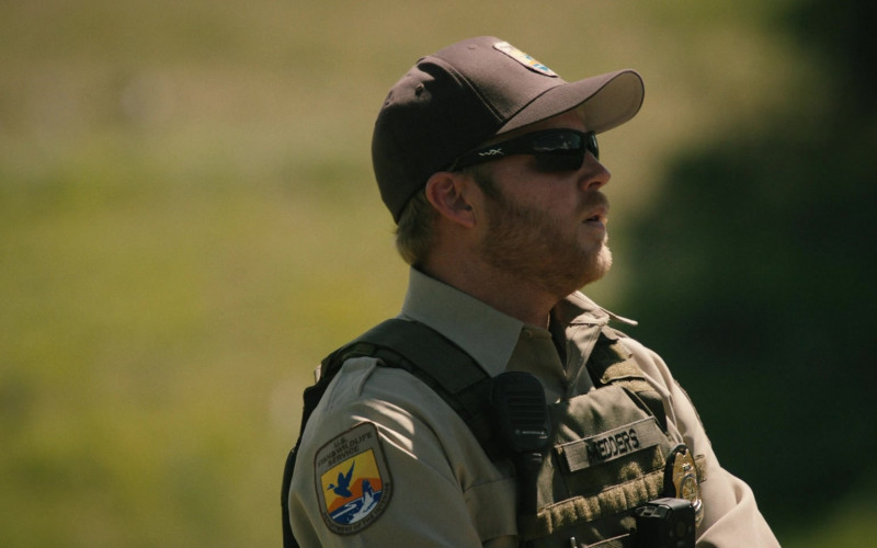 Wiley X Sunglasses and Motorola Radio in Yellowstone S05E03 Tall Drink of Water (2022)