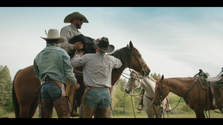 Wrangler Men's Jeans Worn by Actors in Yellowstone S05E02 The Sting of Wisdom (2022)