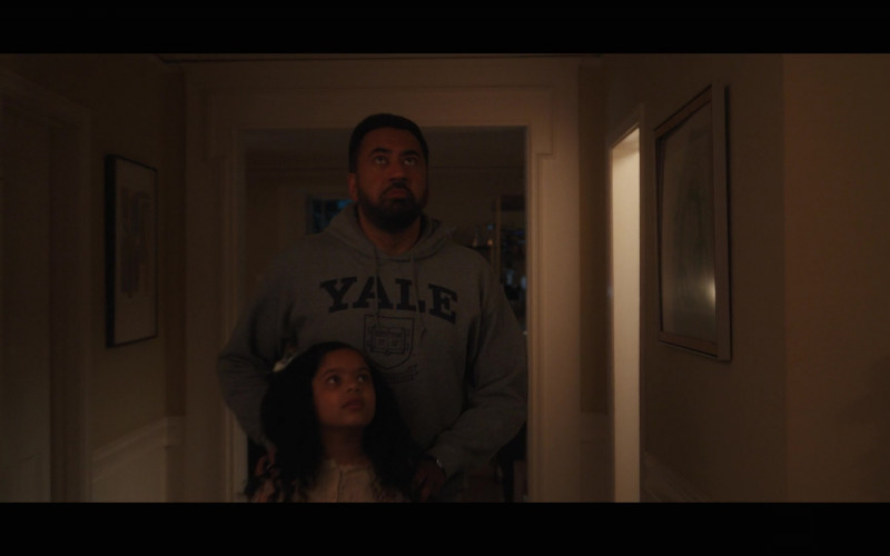Yale University Hoodie Worn by Kal Penn as Simon Choksi in The Santa Clauses S01E01 Chapter One Good to Ho (2022)