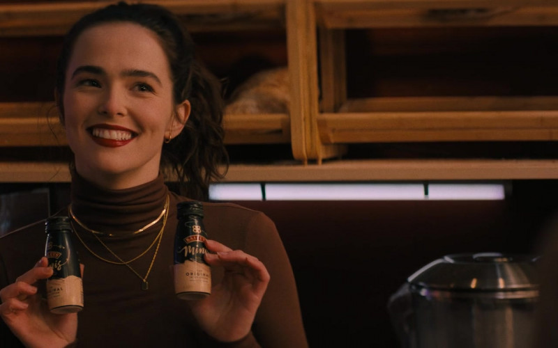 Baileys Irish Cream Mini Bottle Liqueurs Held by Zoey Deutch as Rachel Meyer in Something from Tiffany's (2022)