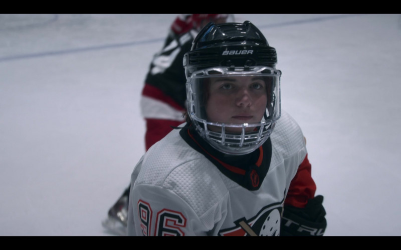 Bauer Hockey Helmets in The Mighty Ducks Game Changers S02E10 Lights Out (1)