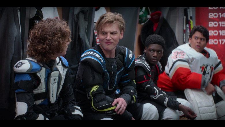 Bauer Ice Hockey Equipment in The Mighty Ducks Game Changers S02E10 Lights Out (1)