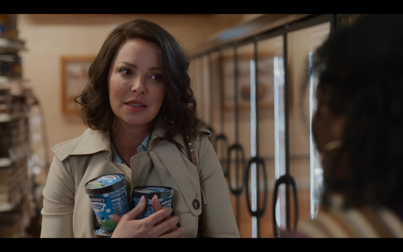 Ben & Jerry’s Ice Cream Held by Katherine Heigl as Tully Hart in Firefly Lane S02E01 Wish You Were Here (1)