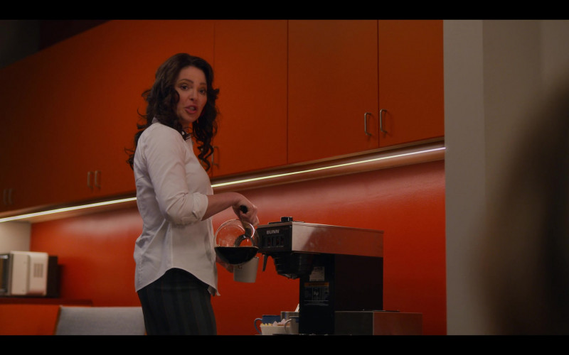 Bunn Coffee Machine Used by Katherine Heigl as Tully Hart in Firefly Lane S02E08 All Apologies