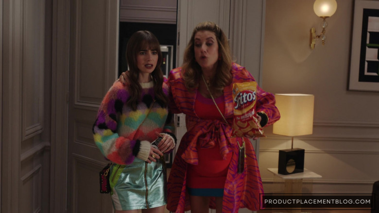 Fritos Chips in Emily in Paris S03E01 I Have Two Lovers (2022)