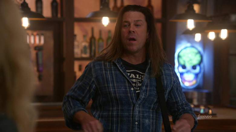 Ghost in the Machine Beer – Parish Brewing Co. Sign in Leverage Redemption S02E06 The Fractured Job (2)