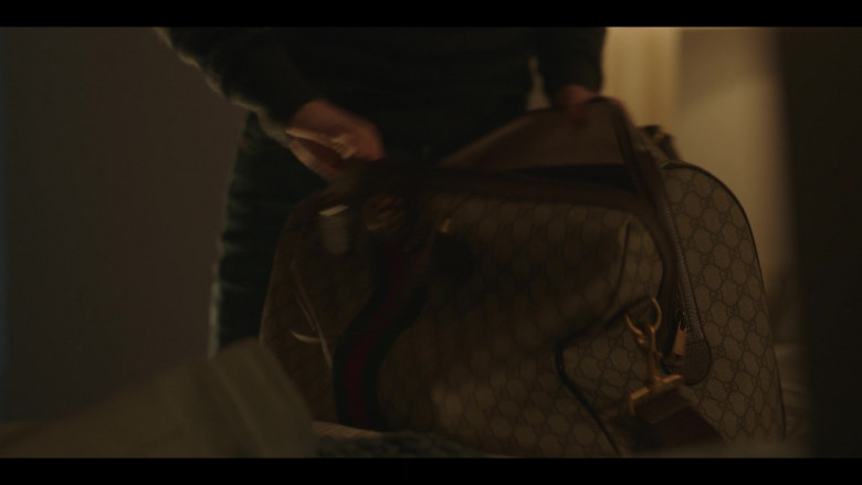 Gucci Bags and Luggage in Gossip Girl S02E05 Games, Trains and Automobiles (2)