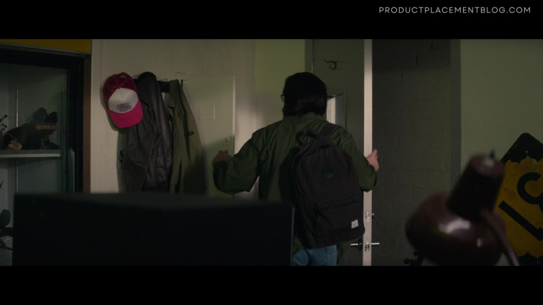 Herschel Backpack of Martin Starr as Lawrence ‘Bodhi' Geigerman in Tulsa King S01E07 Warr Acres (2022)