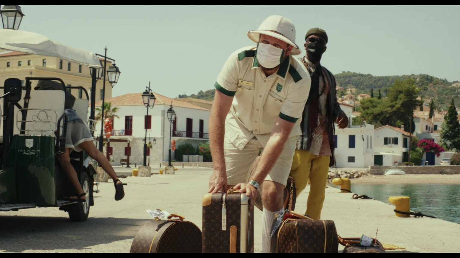 Louis Vuitton Bags And Luggage Of Kate Hudson As Birdie Jay In Glass