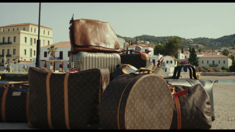 Louis Vuitton Bags and Luggage of Kate Hudson as Birdie Jay in Glass Onion A Knives Out Mystery (5)