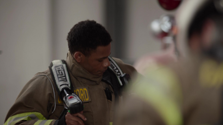 MSA Safety Self Contained Breathing Apparatus (SCBA) in Fire Country S01E07 Happy to Help (2)