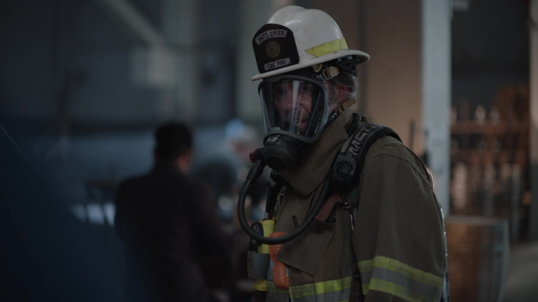 MSA Safety Self Contained Breathing Apparatus (SCBA) in Fire Country S01E07 Happy to Help (4)