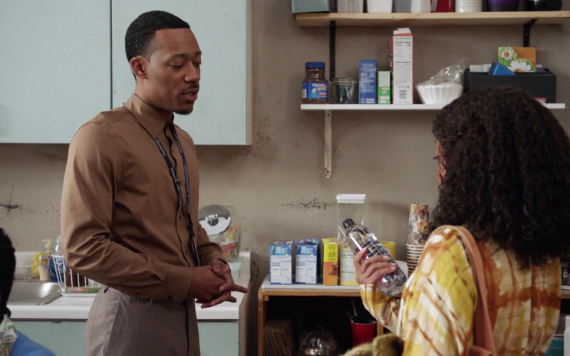 Maxwell House Coffee in Abbott Elementary S02E09 Sick Day (2022)