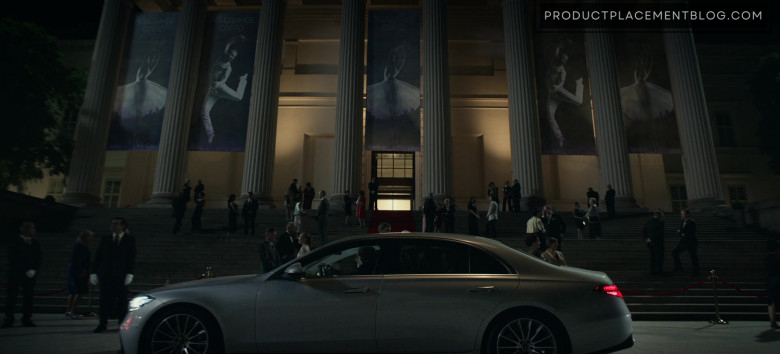 Mercedes-Benz S-Class Car in Tom Clancy's Jack Ryan S03E07 Moscow Rules (1)