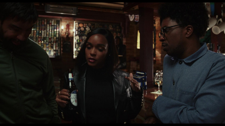 Michelob Ultra Beer Enjoyed by Janelle Monáe as Helen Brand in Glass Onion A Knives Out Mystery (2)