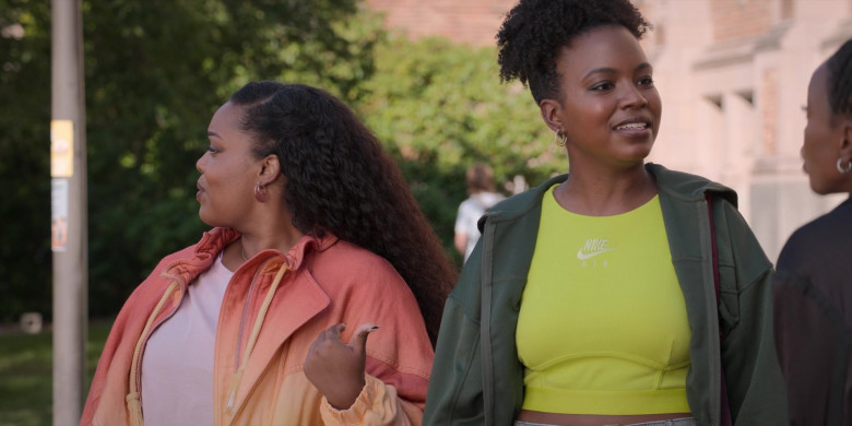 Nike Air Women's Top in The Sex Lives Of College Girls S02E08 Pre-Frosh Weekend (2022)