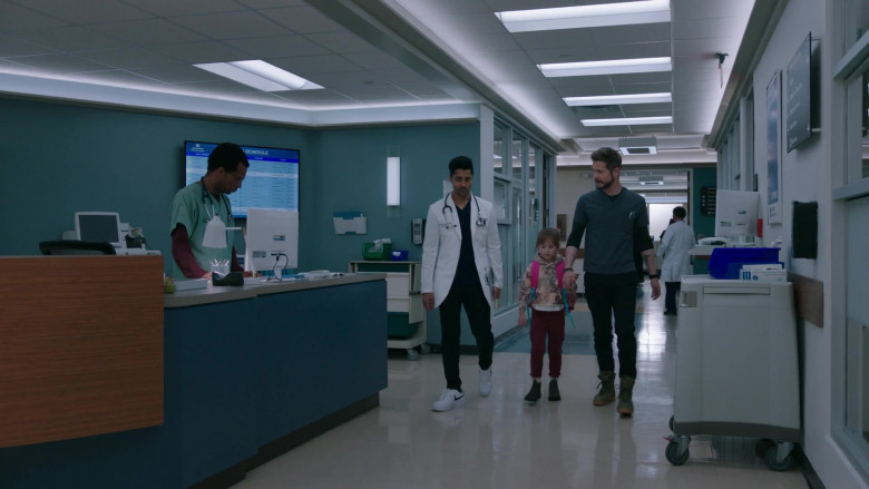 Nike Sneakers Worn by Manish Dayal in The Resident S06E10 Family Day (2022)
