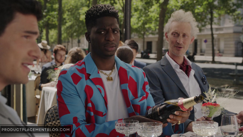 Piper-Heidsieck Champagne in Emily in Paris S03E07 How to Lose a Designer in 10 Days (3)