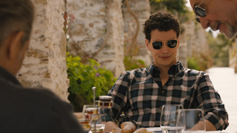 Ray-Ban Sunglasses of Adam DiMarco as Albie Di Grasso in The White Lotus S02E07 Arrivederci (2022)