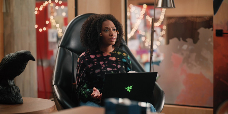Razer Gaming Laptop in Mythic Quest S03E08 To Catch a Mouse (2022)