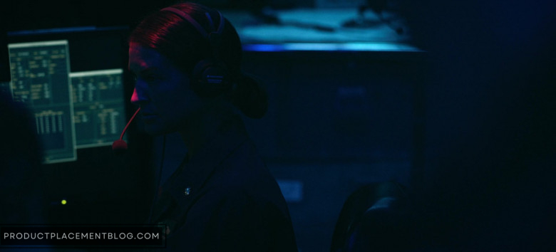 Sennheiser Headsets in Tom Clancy's Jack Ryan S03E08 Star on the Wall (3)