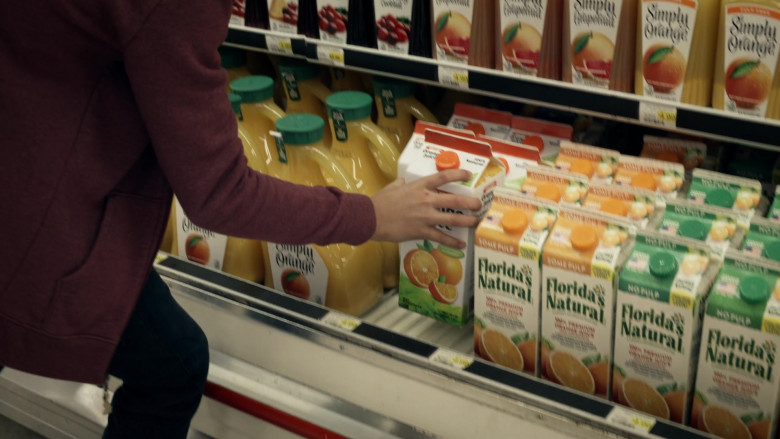 Simply Orange Juice and Florida's Natural Orange Juices in S.W.A.T. S06E08 Guacaine (2022)