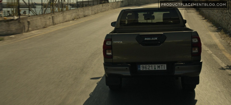 Toyota Hilux Car in Tom Clancy's Jack Ryan S03E02 Old Haunts (1)