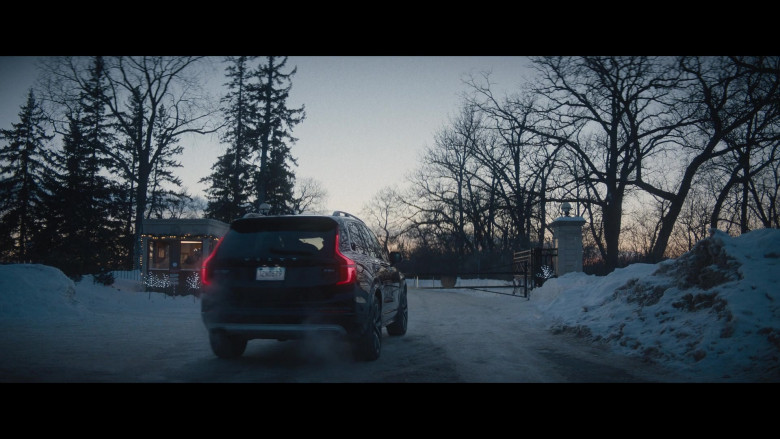 Volvo XC90 Car in Violent Night Movie (2)