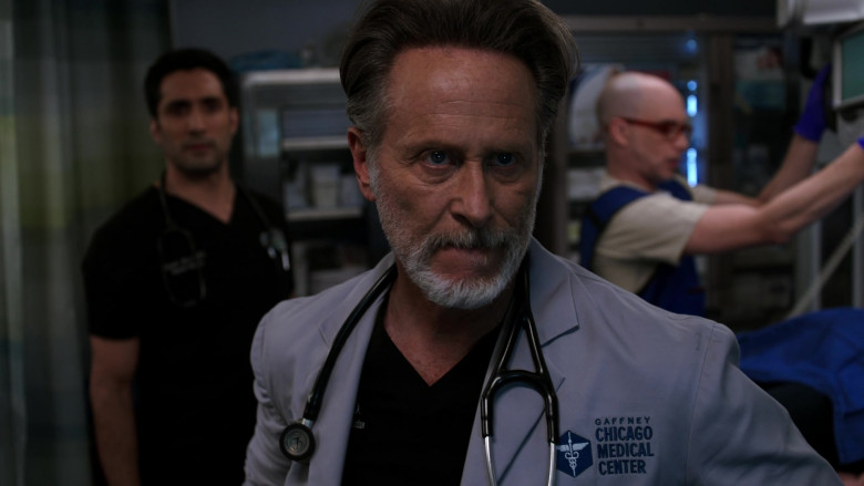 3M Littmann Stethoscopes in Chicago Med S08E12 We All Know What They Say About Assumptions (4)