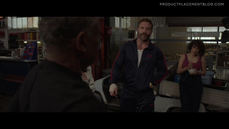 Adidas Men's Tracksuit of Jai Courtney as Bob Goodwin in Kaleidoscope S01E03 Blue 5 Days Before the Heist (2)